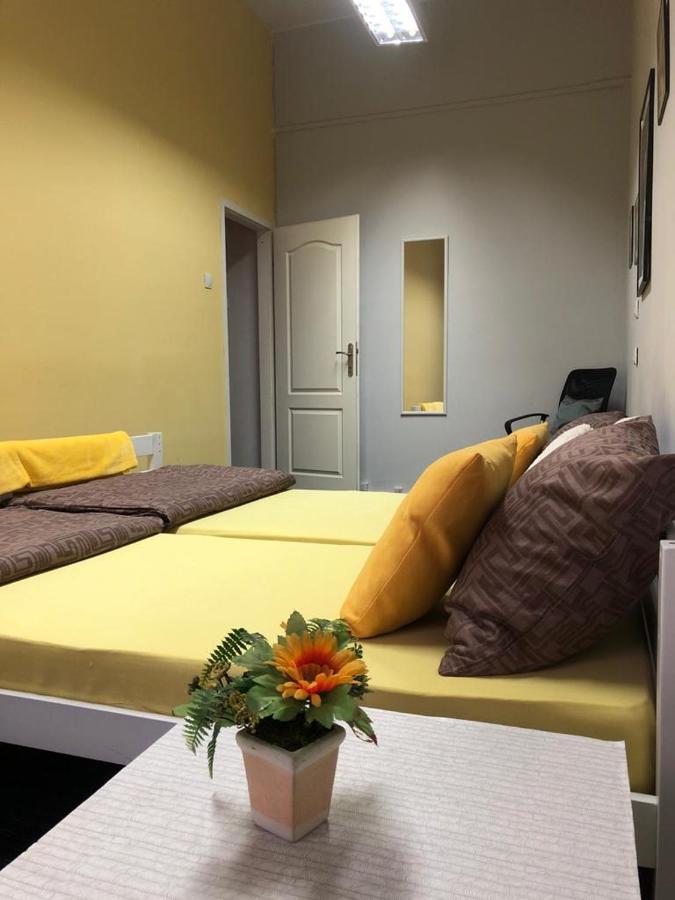 Spacious Tuzlaks Apartments Sarajevo Ferhadija Zewnętrze zdjęcie