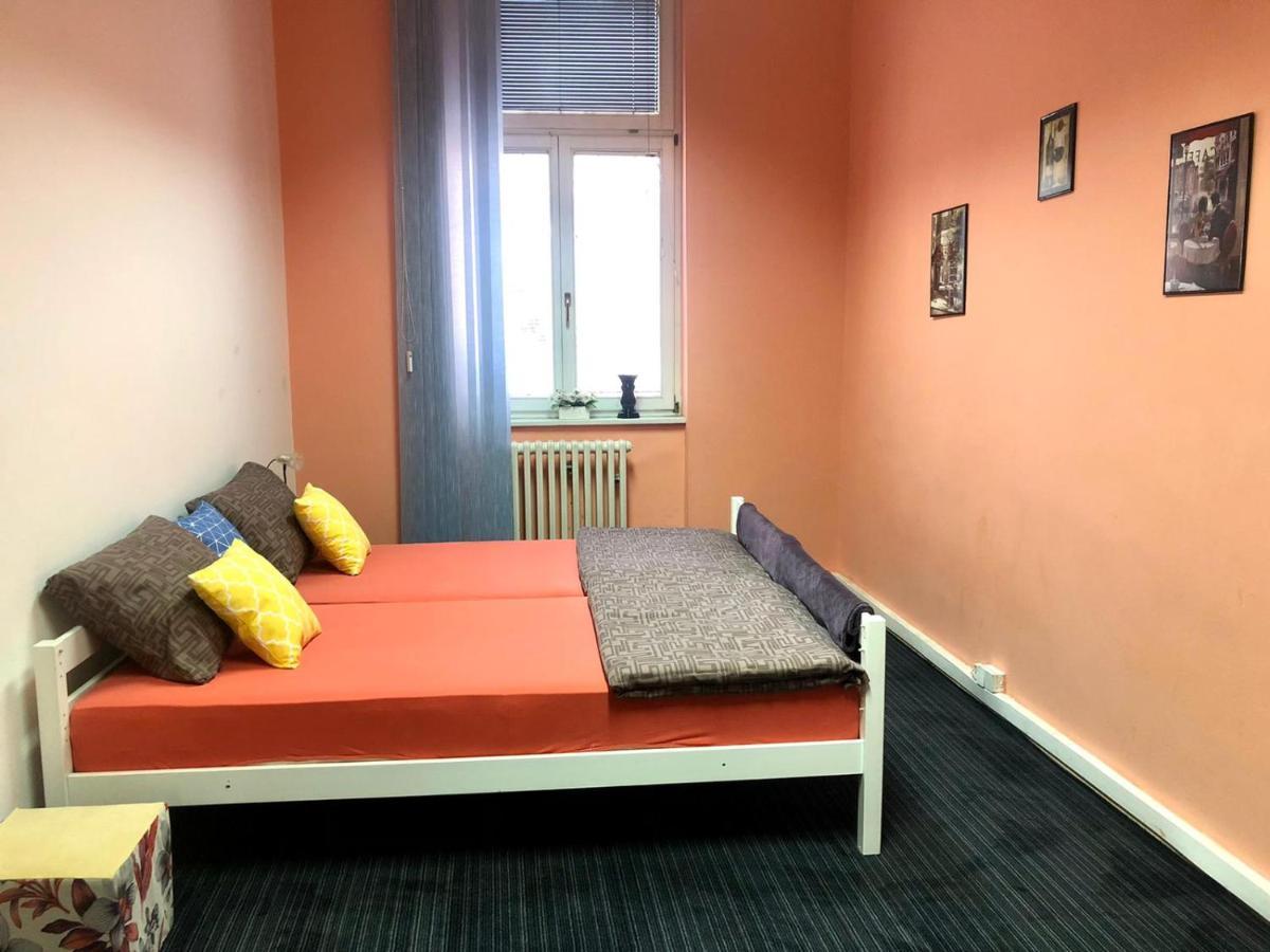 Spacious Tuzlaks Apartments Sarajevo Ferhadija Zewnętrze zdjęcie